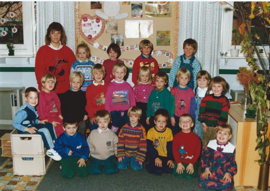 1990-1991 klasfoto 3e kleuterklas Martine Mols,Sint Martinusschool, Vrije Gesubsidieerde School, Lindedreef 18