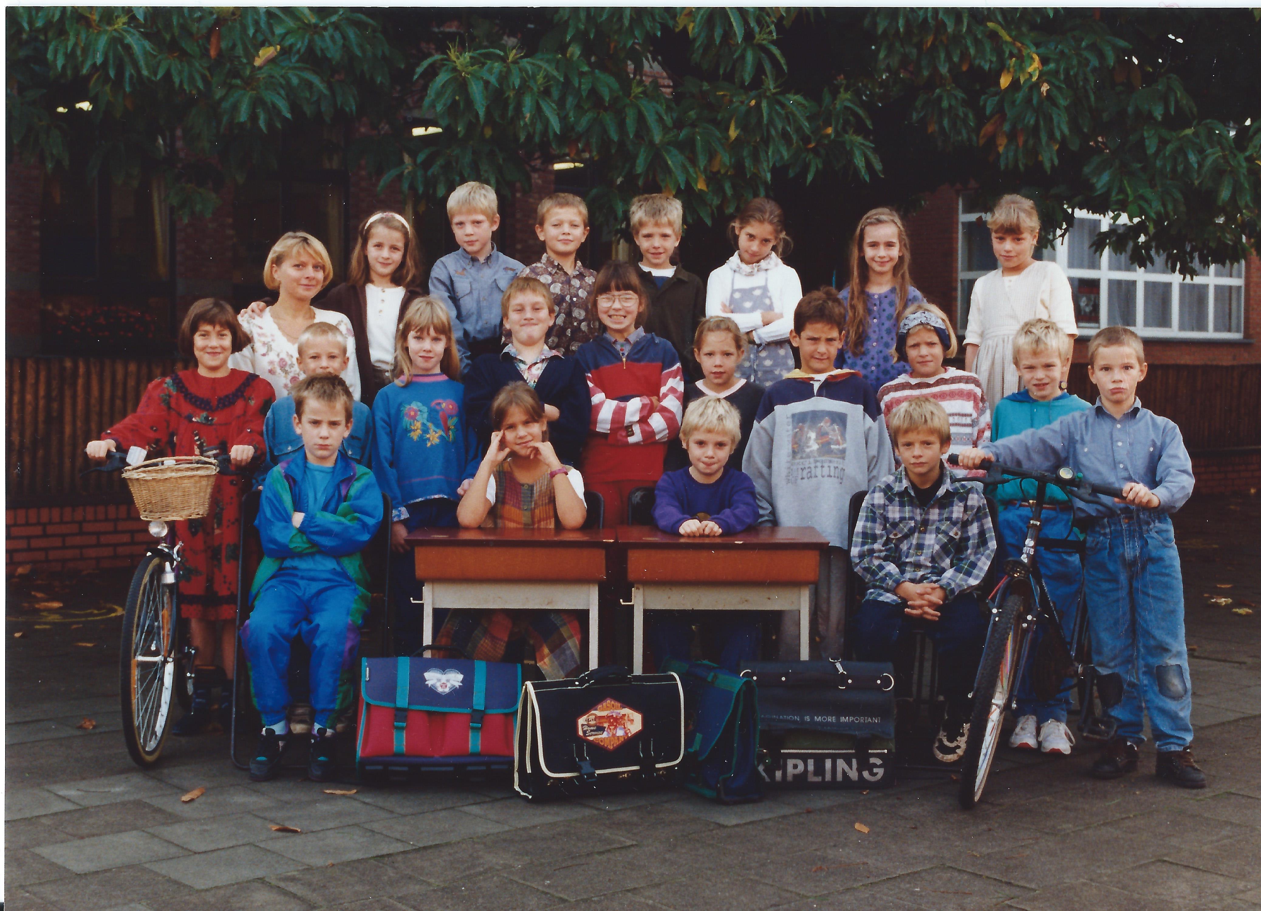 1995-1996 klasfoto 3e leerjaar Gonnie Brughmans,Sint Martinusschool, Vrije Gesubsidieerde School, Lindedreef 18.jpg
