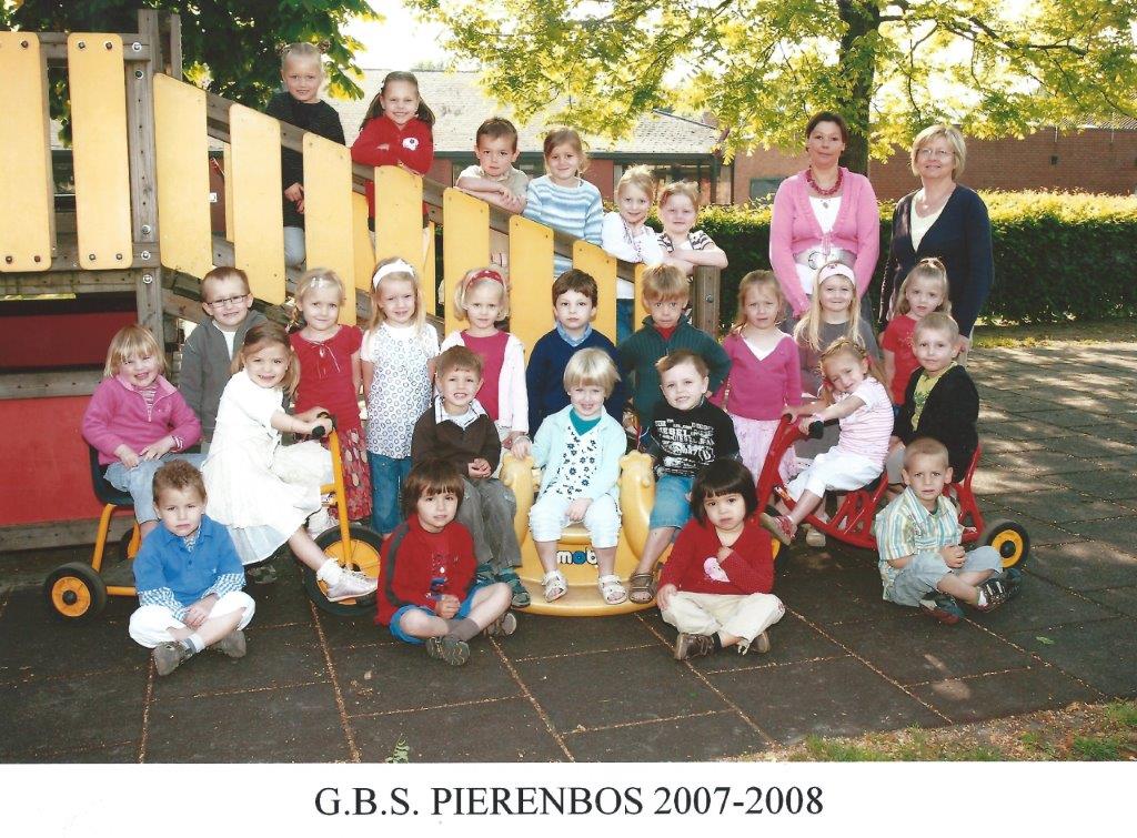 2007-2008 klasfoto 3e kleuterklas Lieve Vandecruys + Annick Kennis, Pierenbos Gemeenteschool Halle-Velden 2